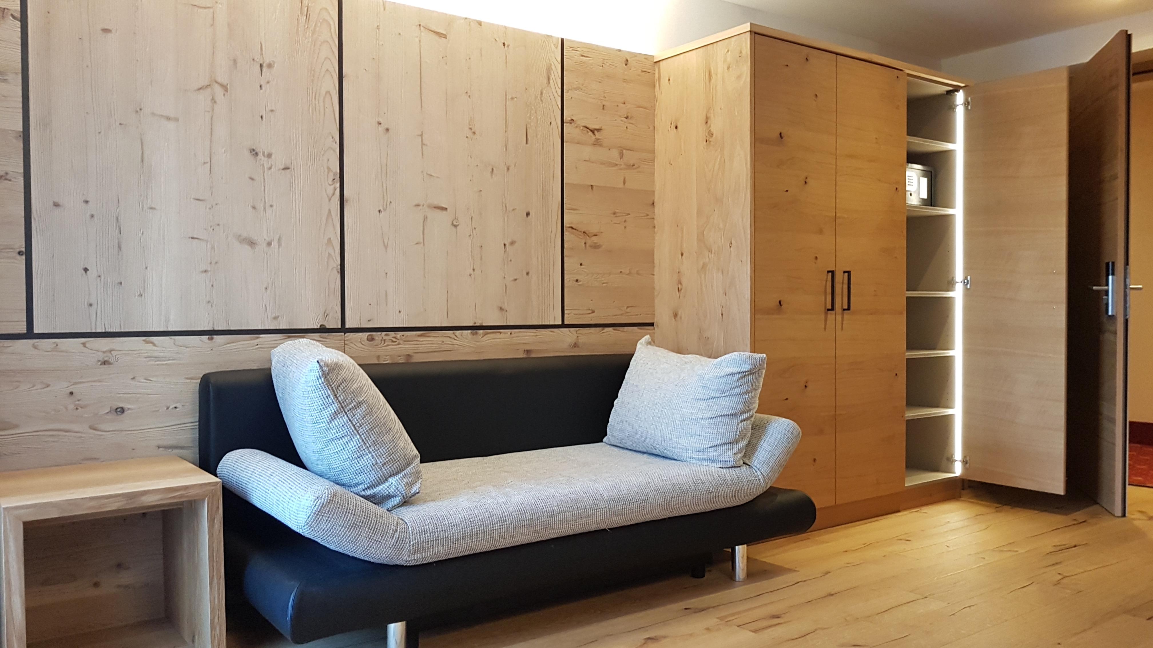 Hotel Tyrolis ツィルル エクステリア 写真