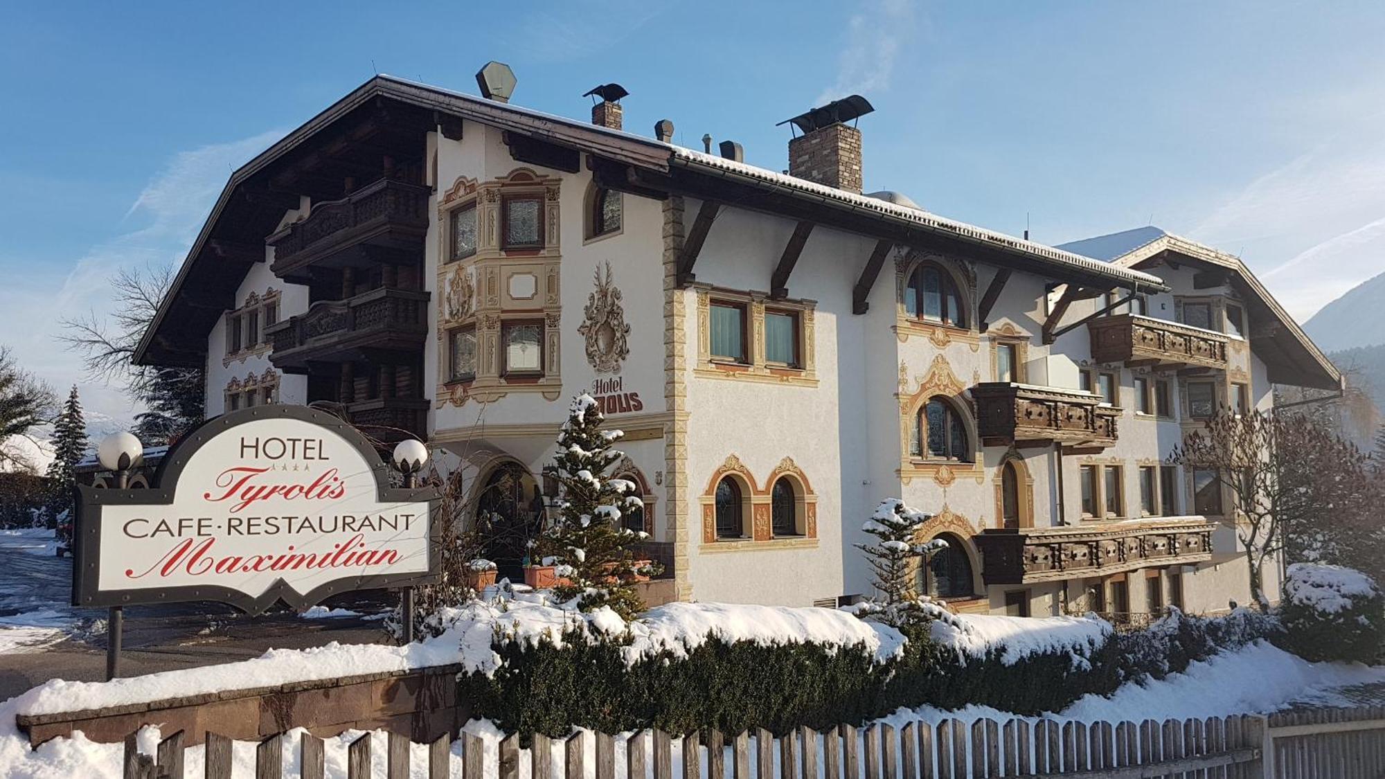 Hotel Tyrolis ツィルル エクステリア 写真