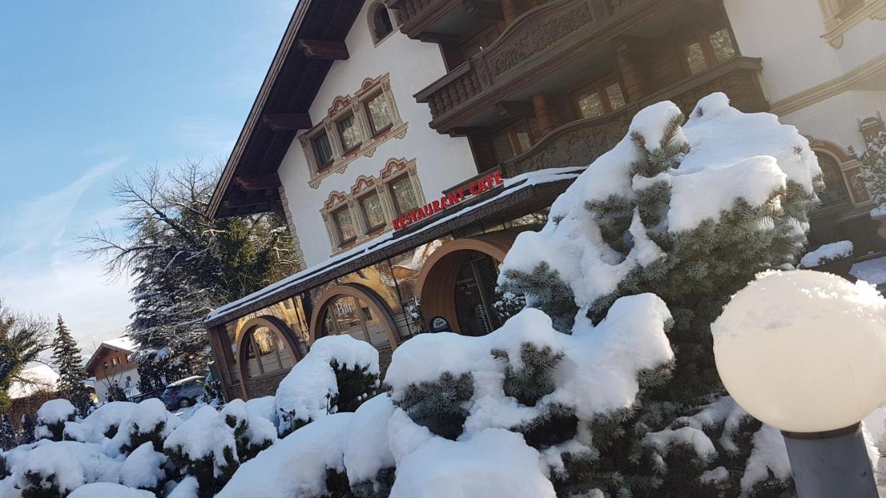 Hotel Tyrolis ツィルル エクステリア 写真