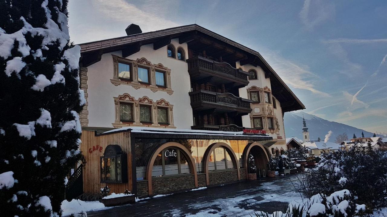 Hotel Tyrolis ツィルル エクステリア 写真