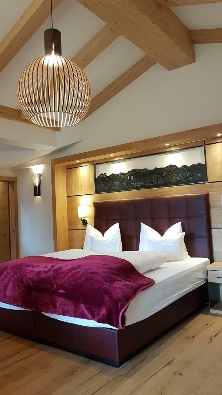 Hotel Tyrolis ツィルル エクステリア 写真