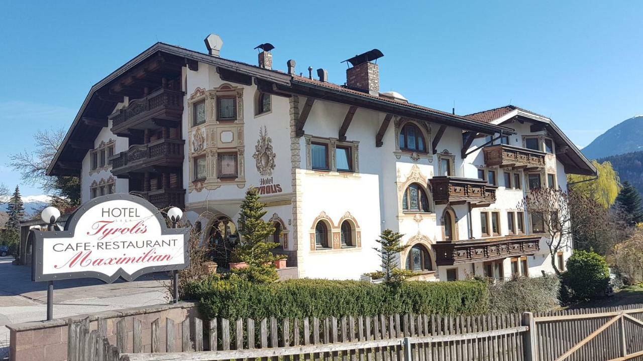 Hotel Tyrolis ツィルル エクステリア 写真